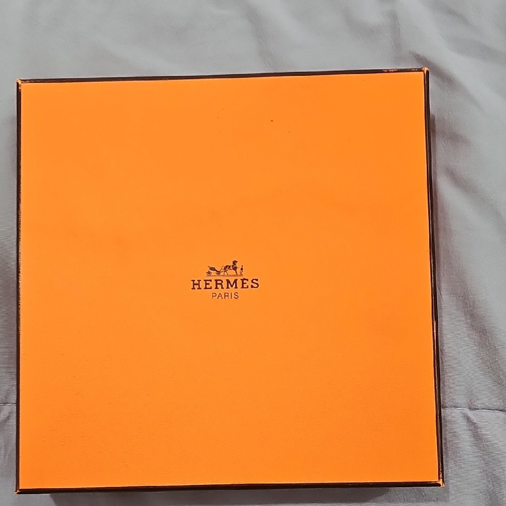 Hermès Orange Box